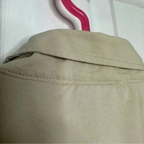 Field & Stream  Button Down Fishing Shirt Short Sleeved Cream Size Extra Large - Picture 11 of 16